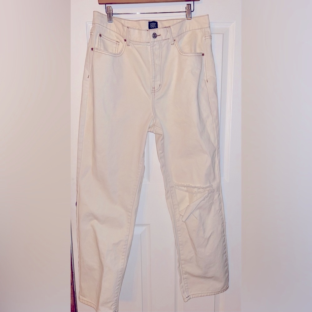 BDG Urban Outfitters Distressed Cream Loose Fit Straight Leg Jeans Size 32